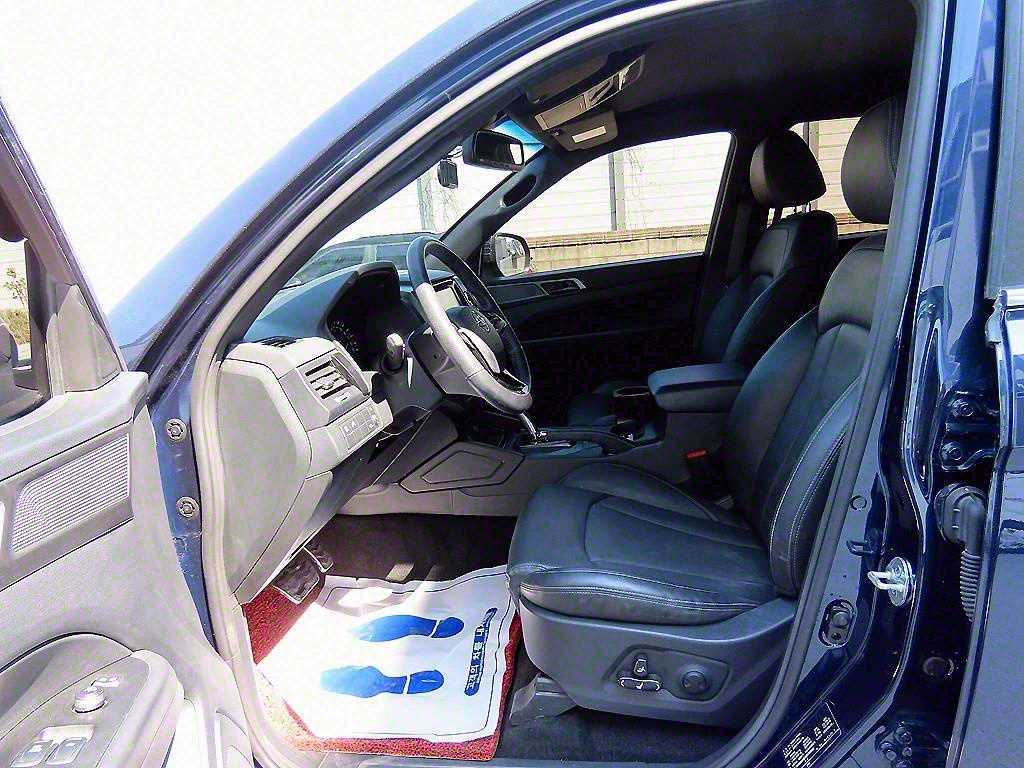 Ssangyong Rexton - Vista 5