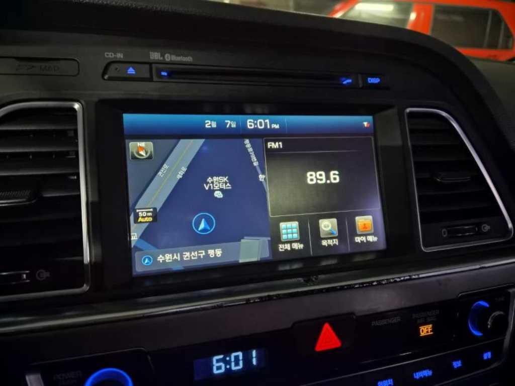 HYUNDAI Sonata - Vista 8