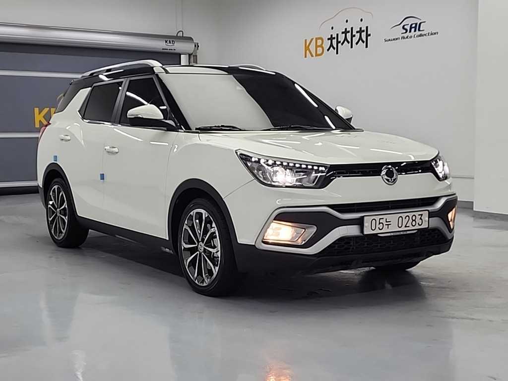 Ssangyong Tivoli - Vista 4
