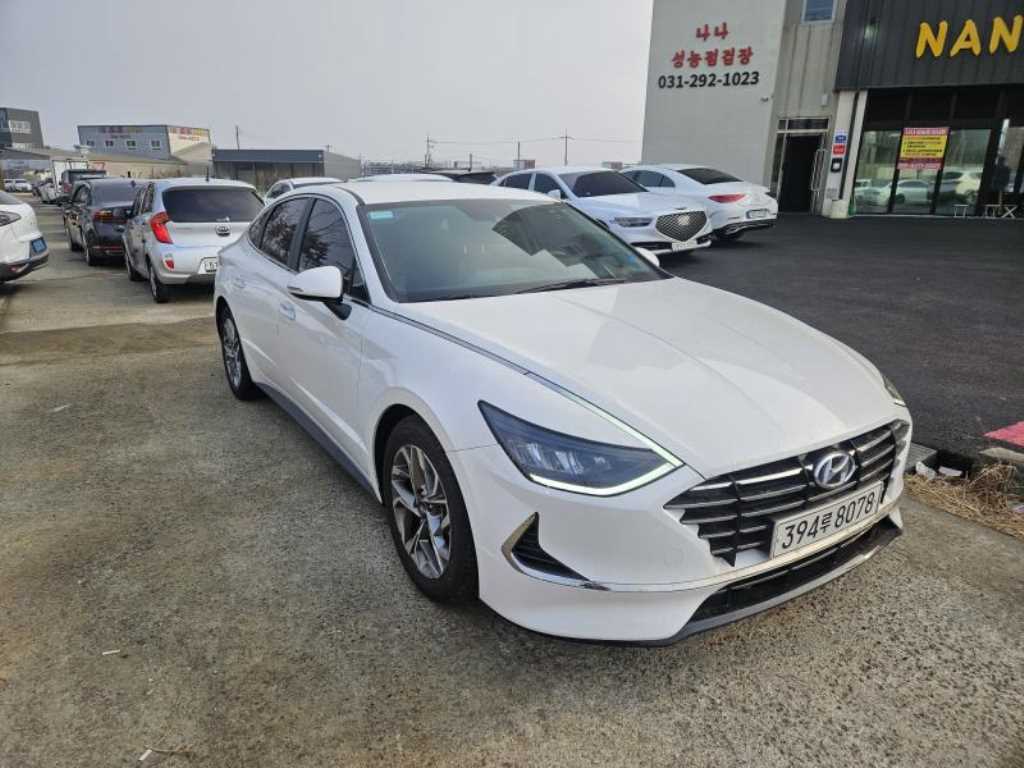 HYUNDAI Sonata - Vista 2