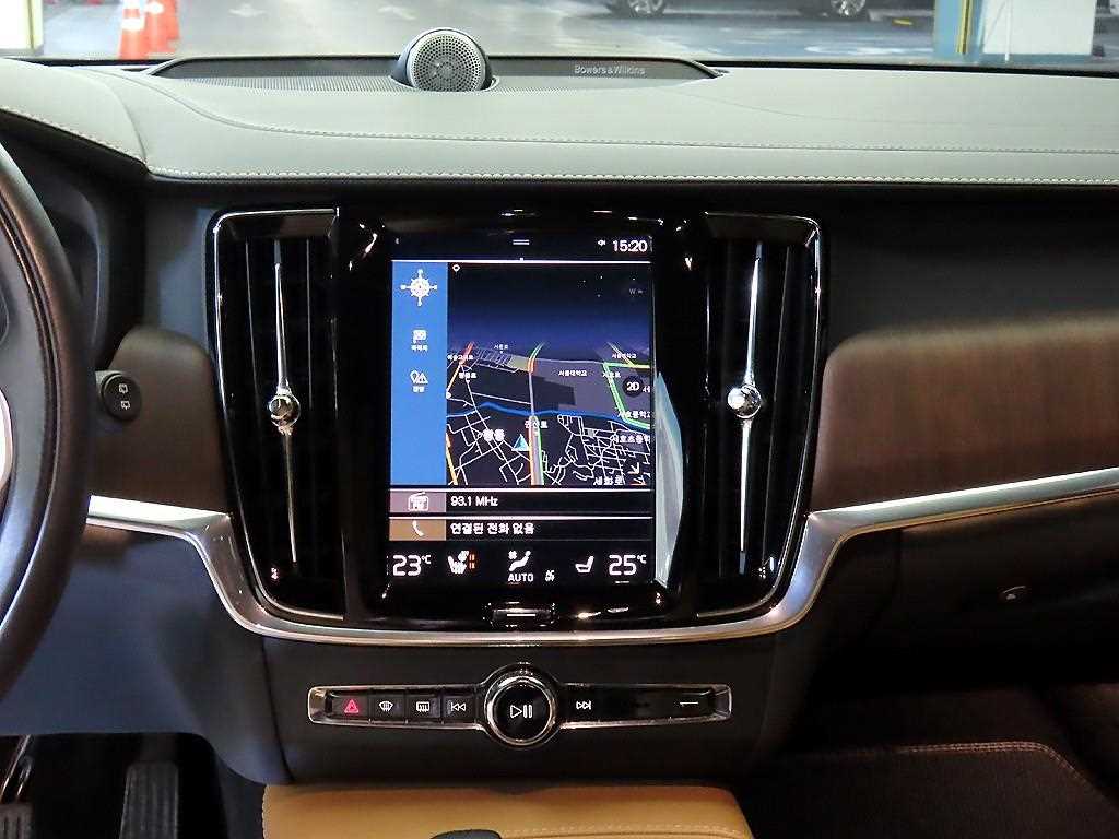 Volvo V90 - Vista 11