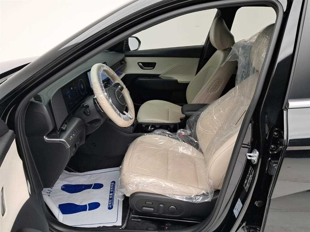 HYUNDAI Kona - Vista 11