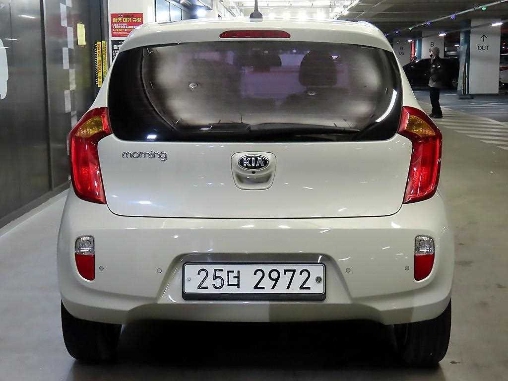 KIA Morning - Vista 5