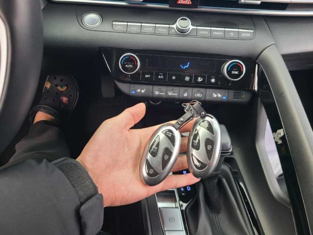 HYUNDAI Avante 2024 Gris - Importación desde Corea - HF Imports Iquique - Foto 15