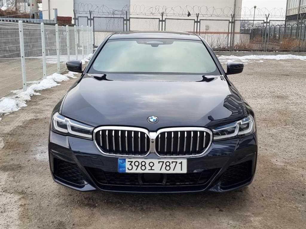 BMW 5 Series 2021 Negro - Importación desde Corea - HF Imports Iquique - Foto 1