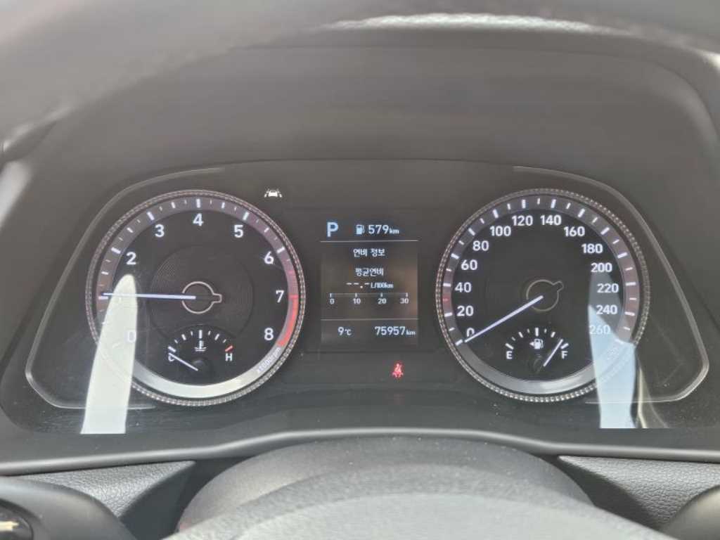 HYUNDAI Sonata - Vista 10