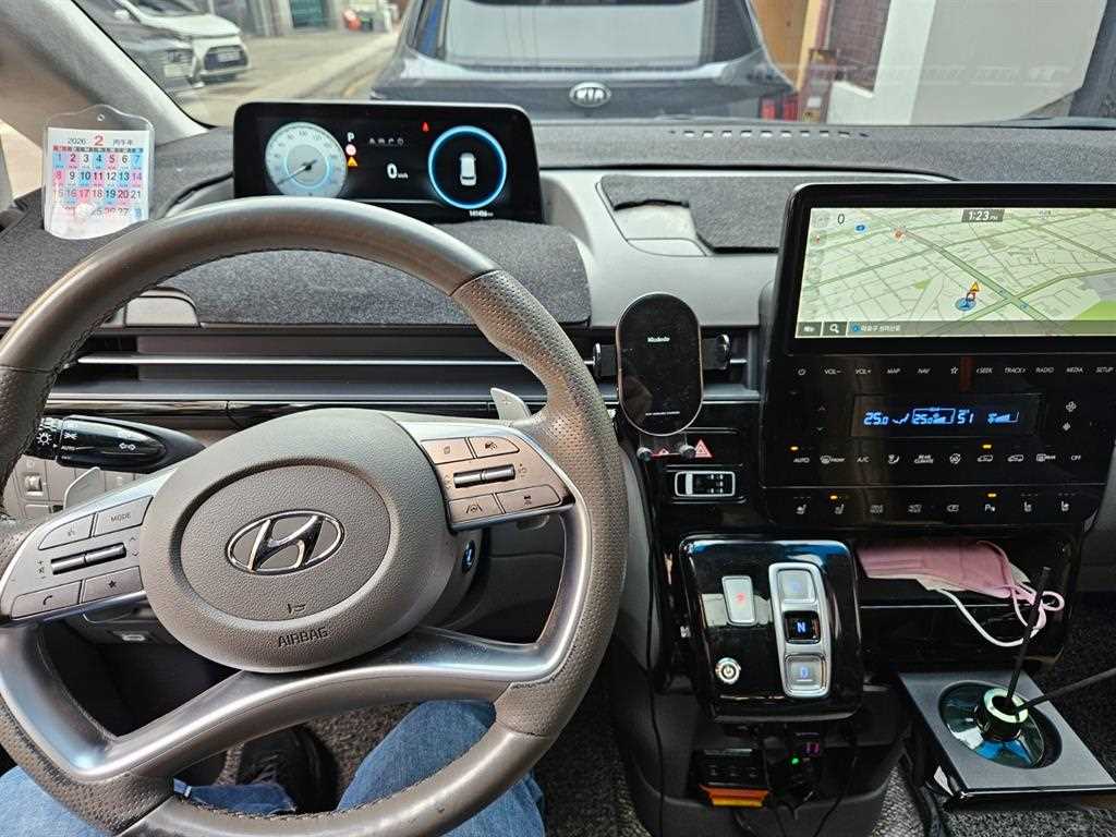 HYUNDAI Staria - Vista 8