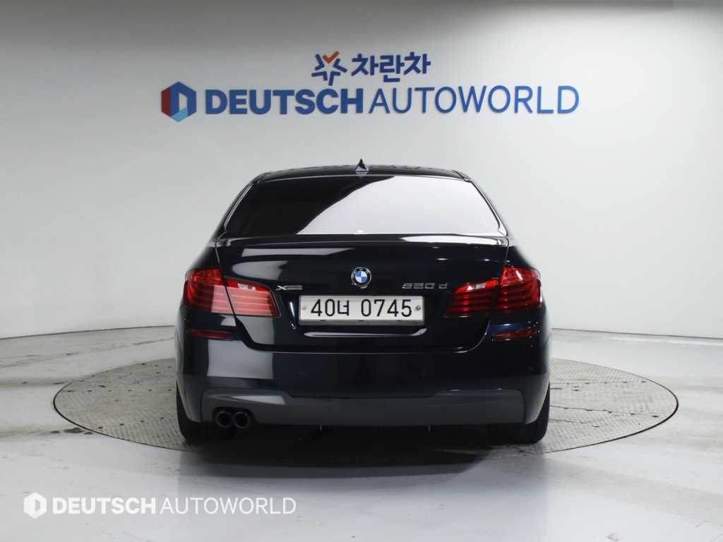 BMW 5 Series - Vista 4