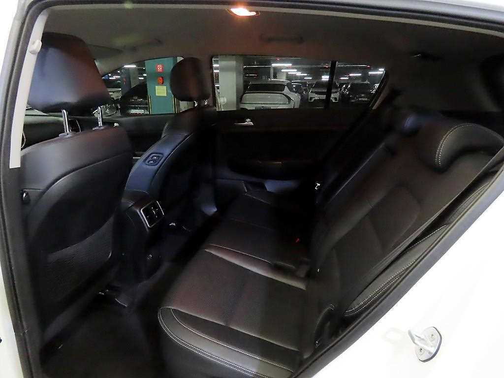 KIA Sportage - Vista 8