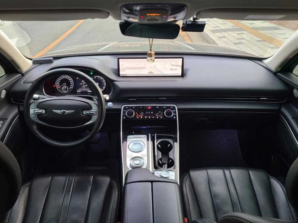 Genesis GV80 - Vista 7