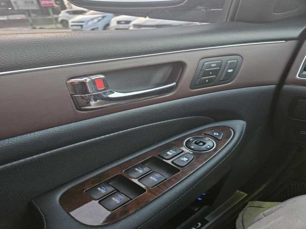 HYUNDAI Genesis 2009 Negro - Importación desde Corea - HF Imports Iquique - Foto 13