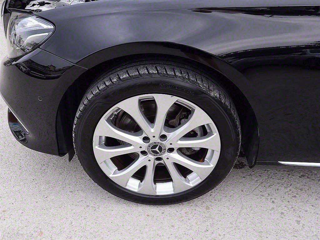 Mercedes Benz E class 2019 Negro - Importación desde Corea - HF Imports Iquique - Foto 18