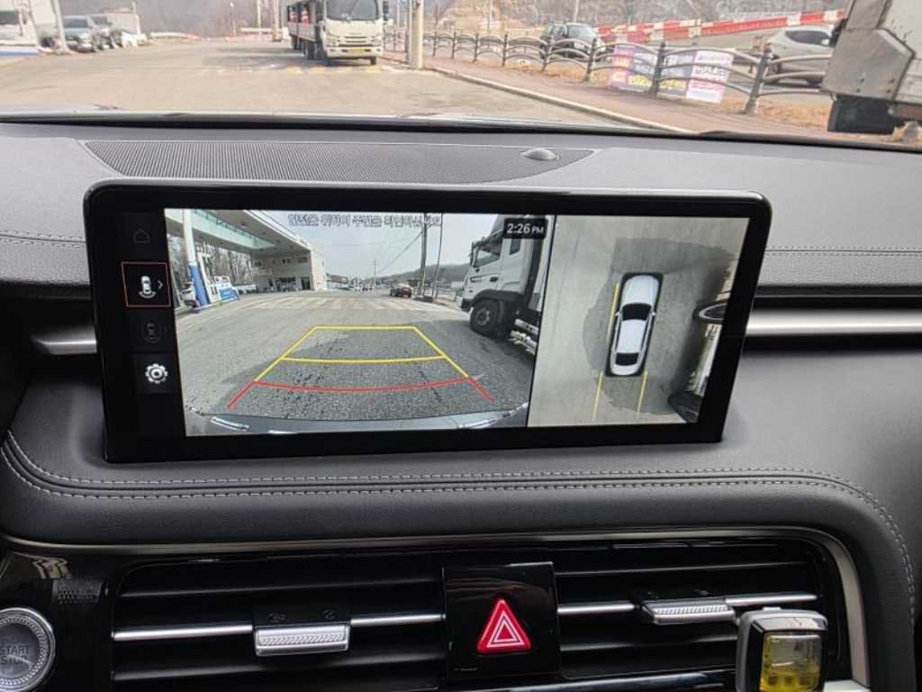 Genesis G70 - Vista 8