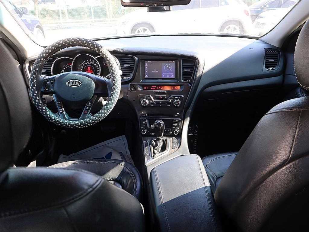 KIA K5 - Vista 5