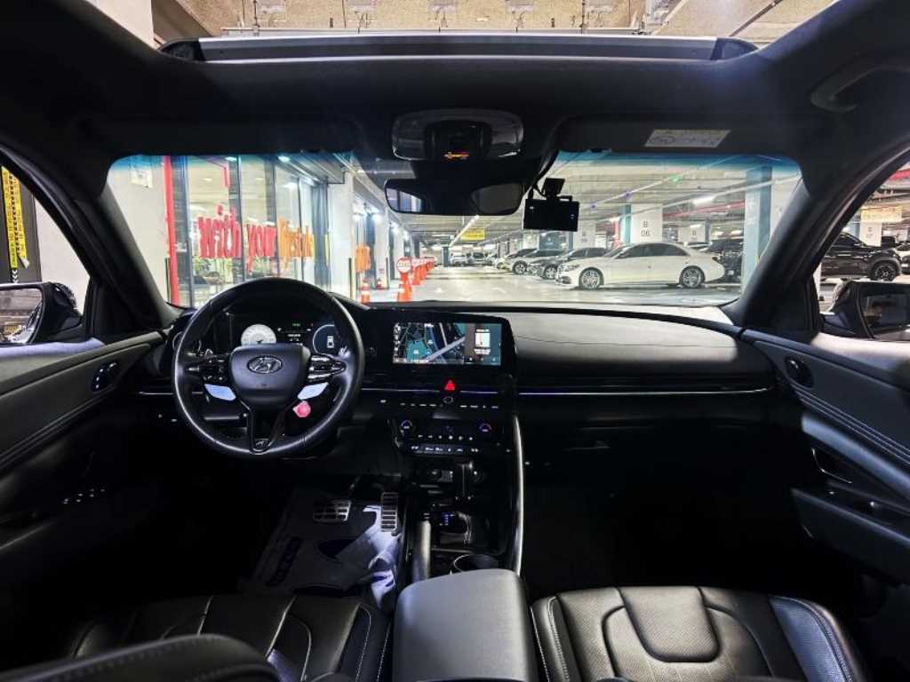 HYUNDAI Avante - Vista 5