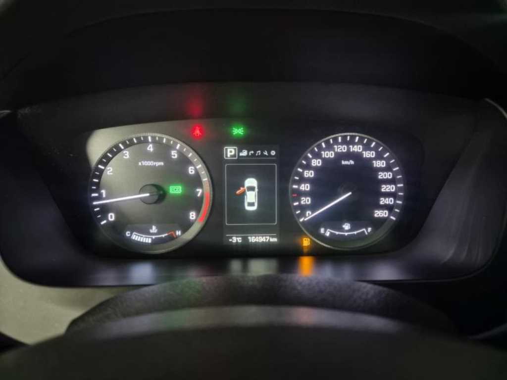 HYUNDAI Sonata - Vista 6