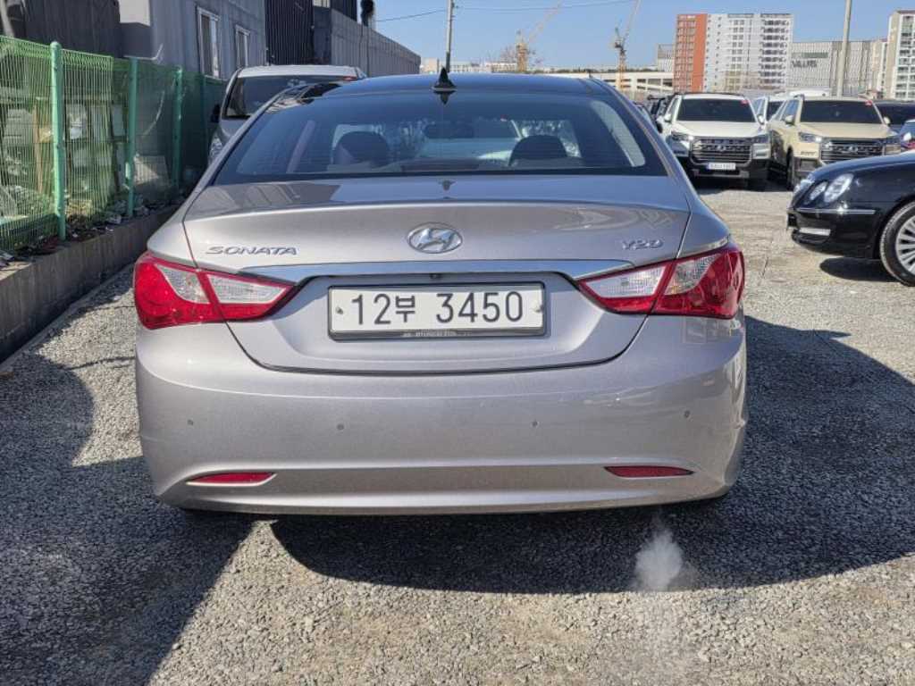 HYUNDAI Sonata - Vista 4