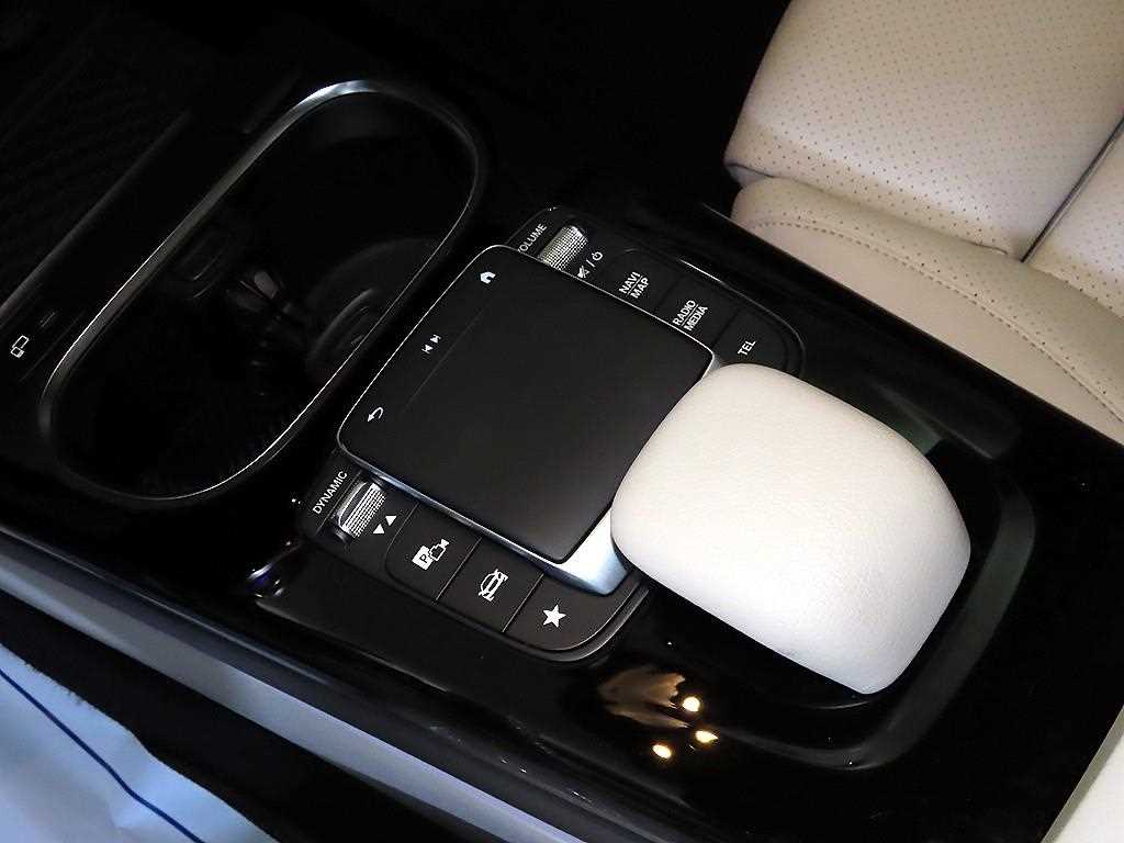 Mercedes Benz A Class 2021 Blanco - Importación desde Corea - HF Imports Iquique - Foto 13