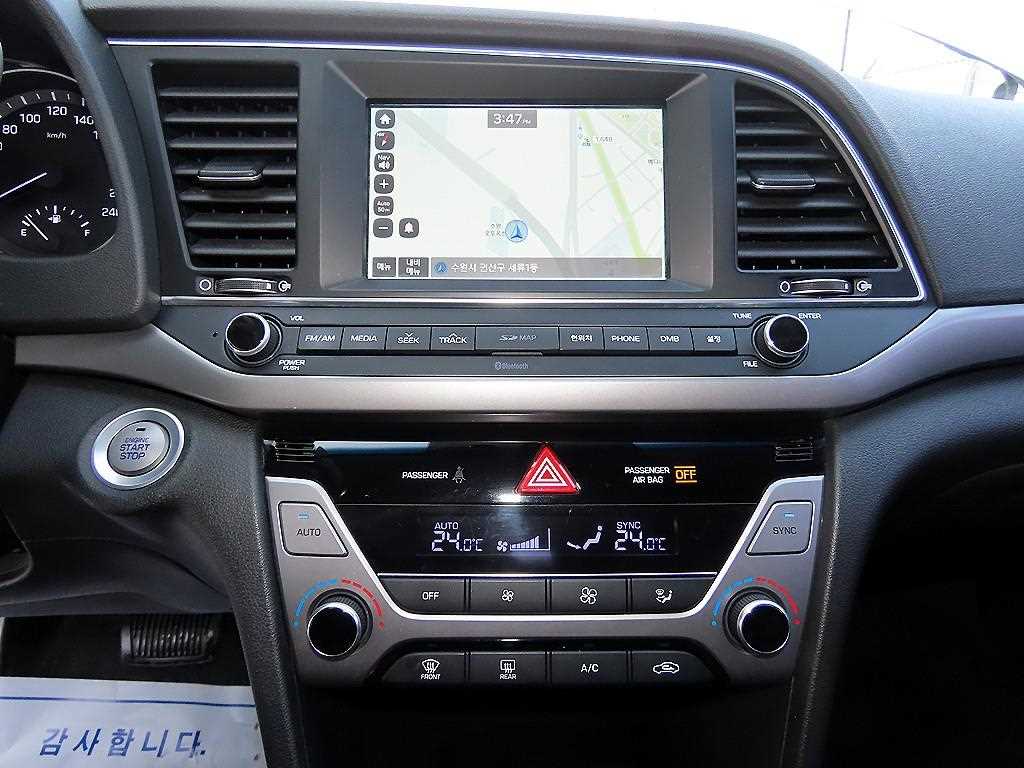 HYUNDAI Avante 2016 Plateado - Importación desde Corea - HF Imports Iquique - Foto 13