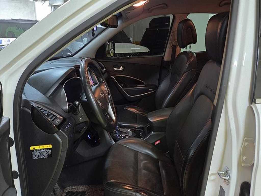 HYUNDAI Santa Fe - Vista 8