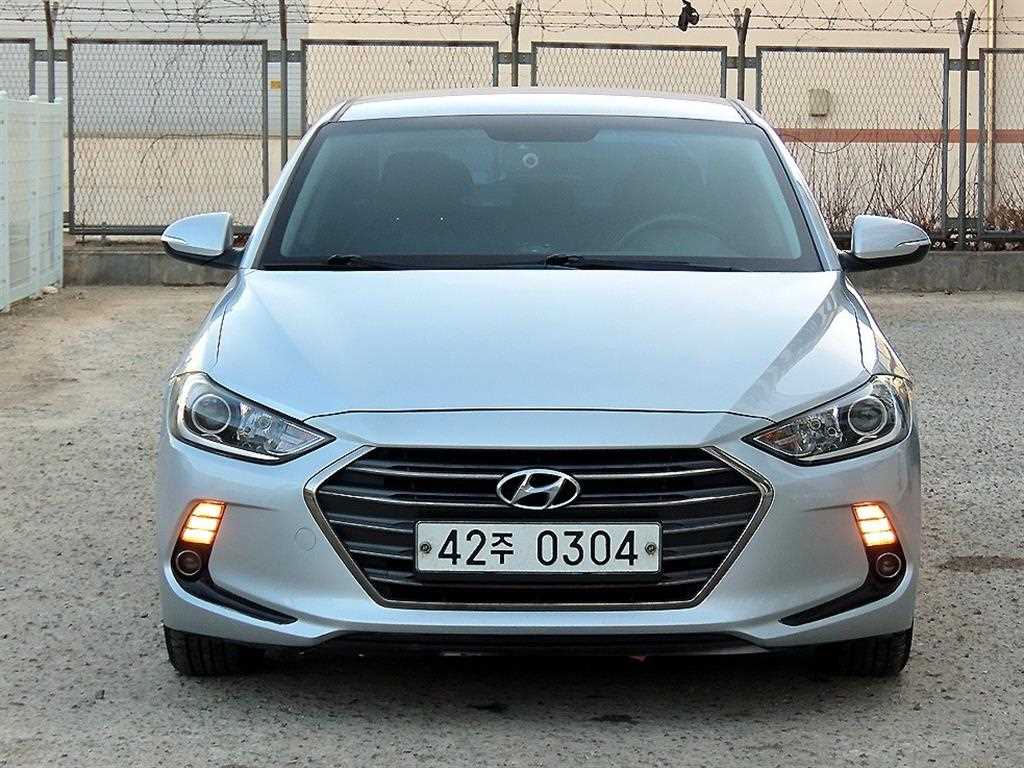 HYUNDAI Avante 2016 Plateado - Importación desde Corea - HF Imports Iquique - Foto 1