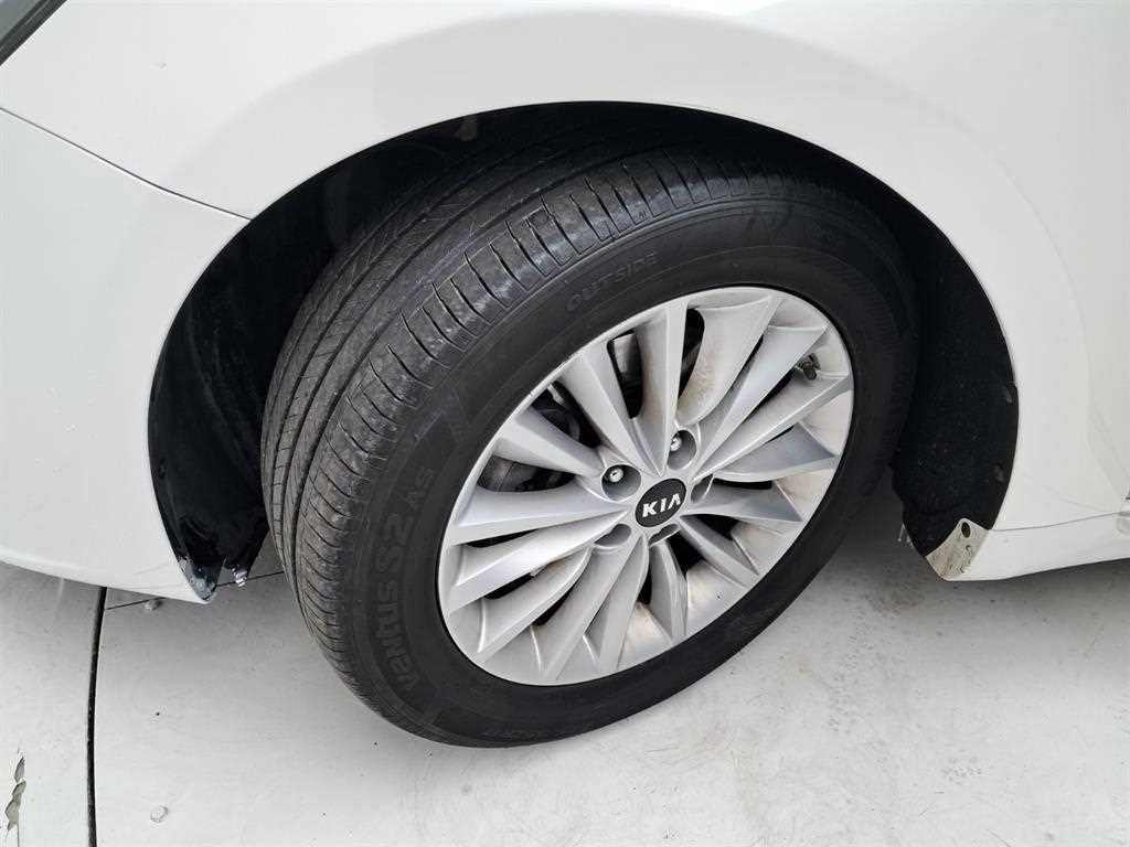 KIA K7 2017 Blanco - Importación desde Corea - HF Imports Iquique - Foto 20