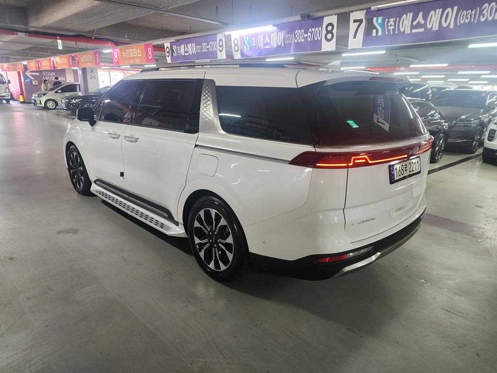 KIA Carnival - Vista 4