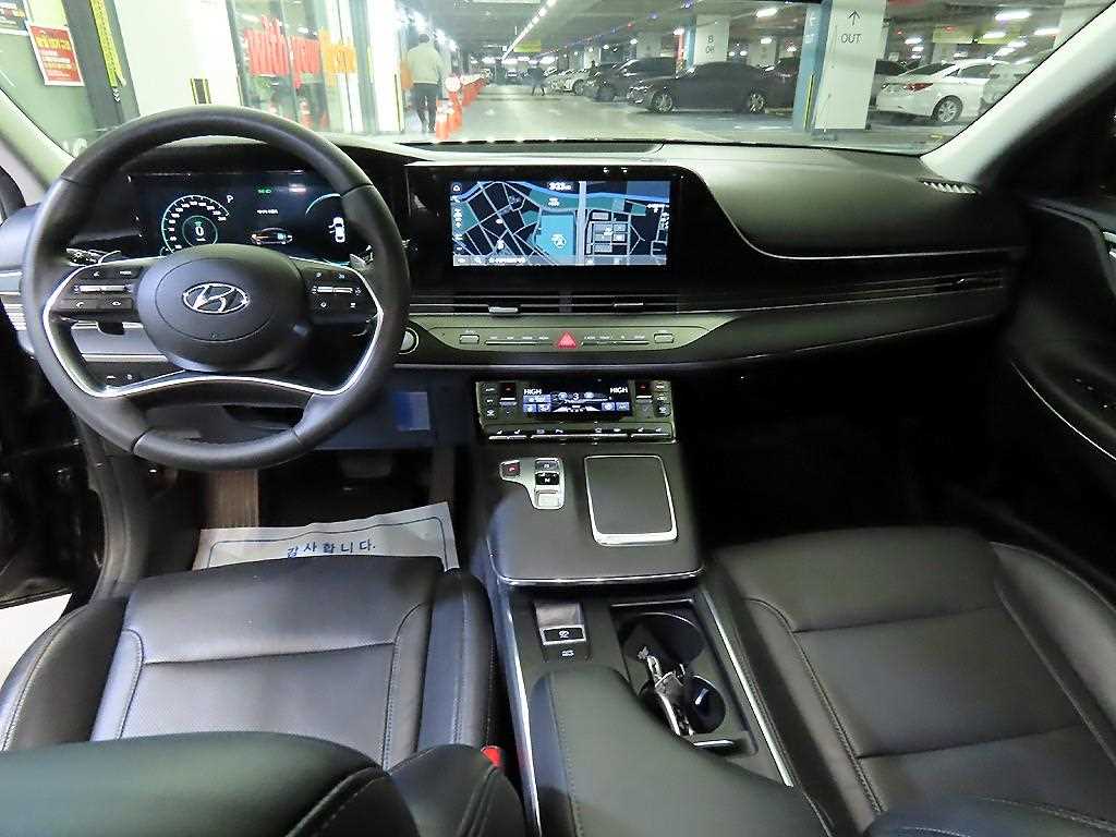 HYUNDAI Grandeur - Vista 10