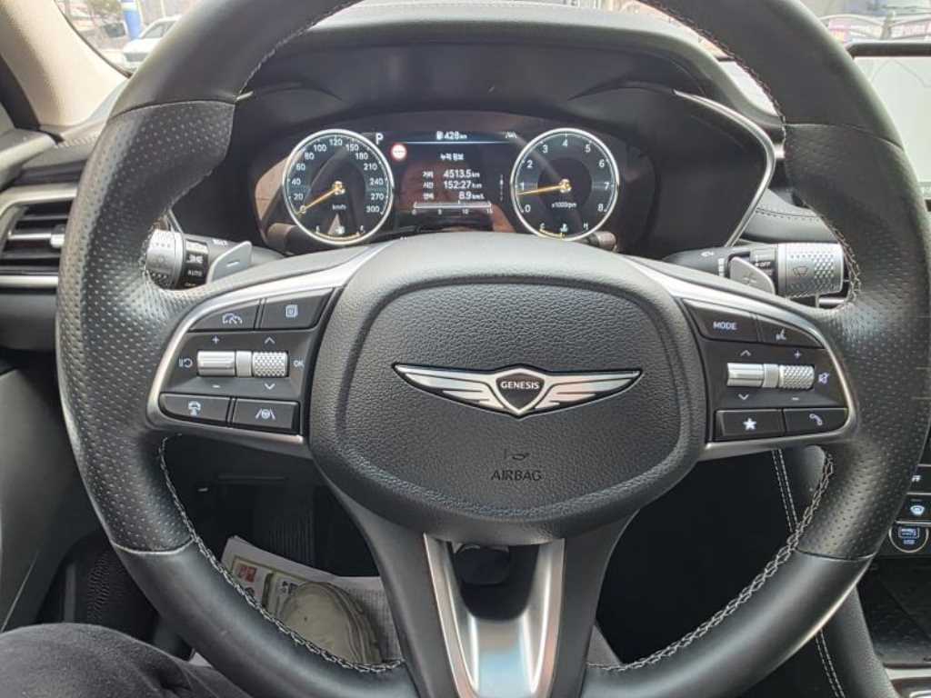 Genesis G70 - Vista 11