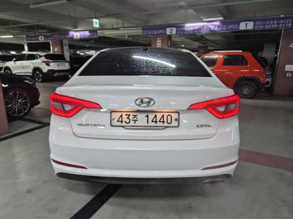 HYUNDAI Sonata - Vista 4