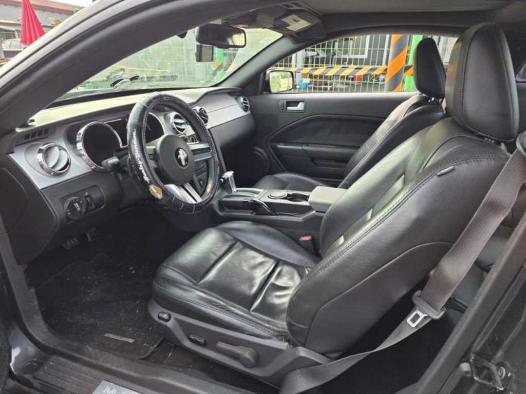 Ford Mustang - Vista 5