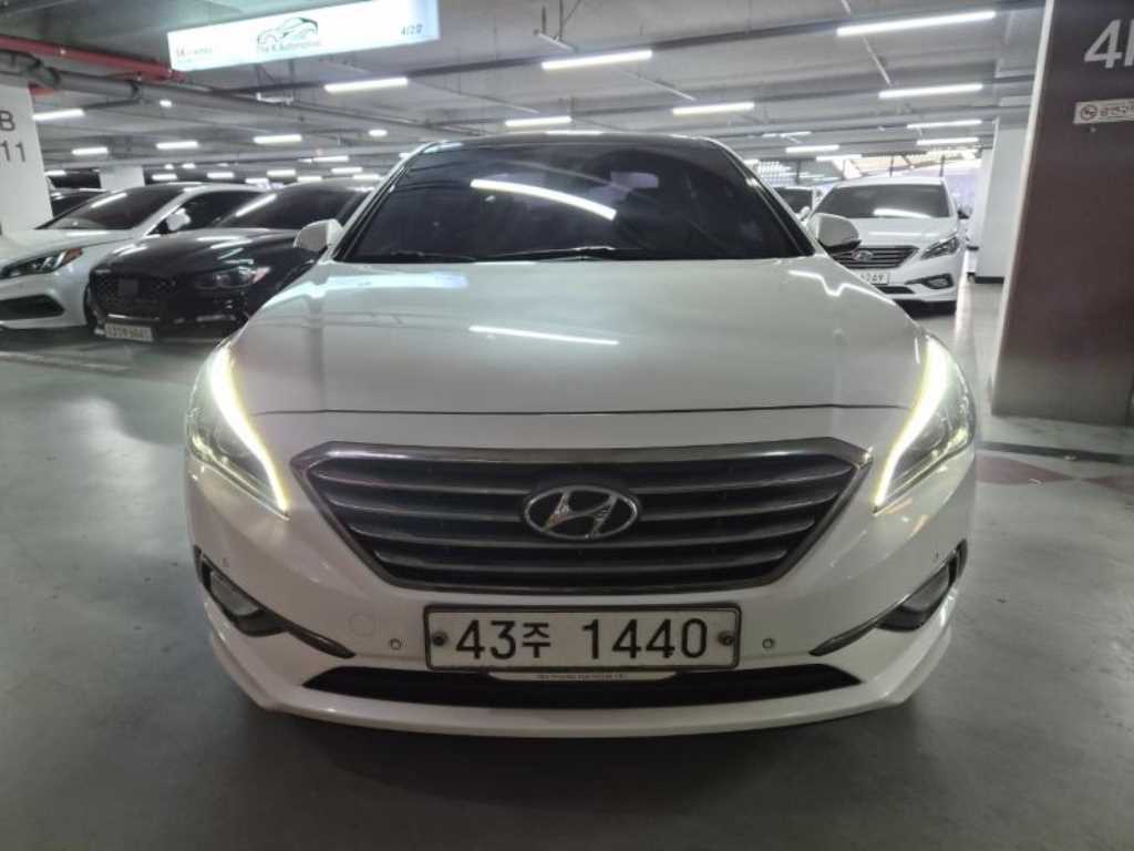 HYUNDAI Sonata - Vista 2