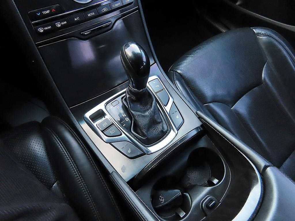 HYUNDAI Grandeur - Vista 10