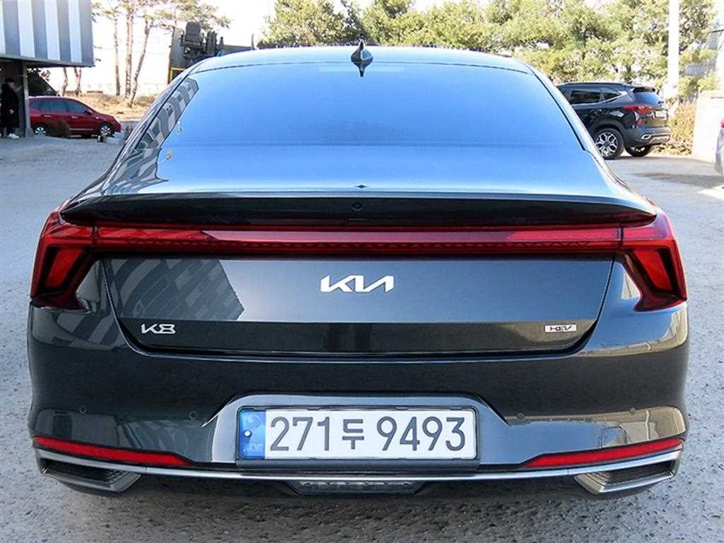 KIA K8 - Vista 5