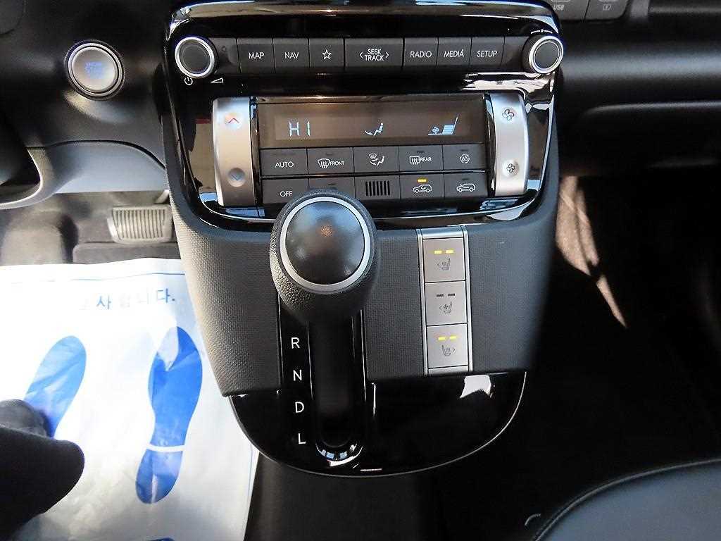 HYUNDAI Casper - Vista 10