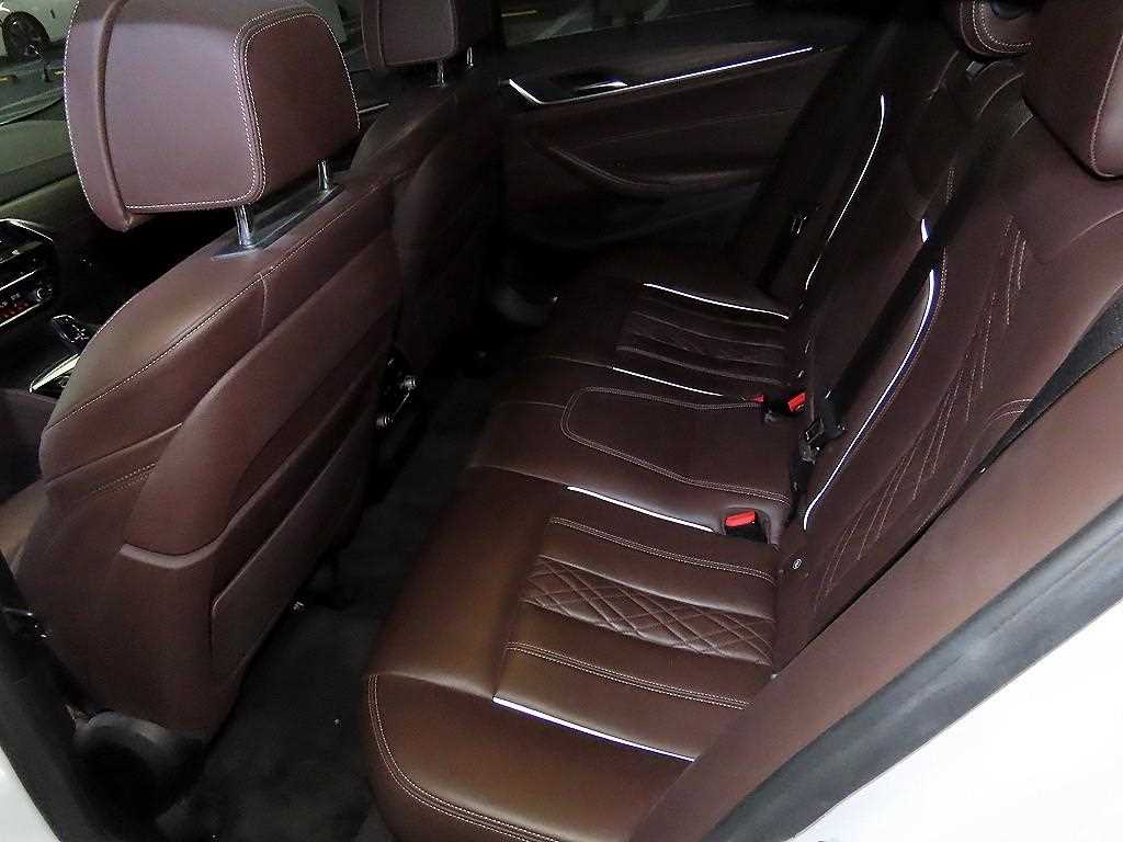 BMW 5 Series - Vista 7