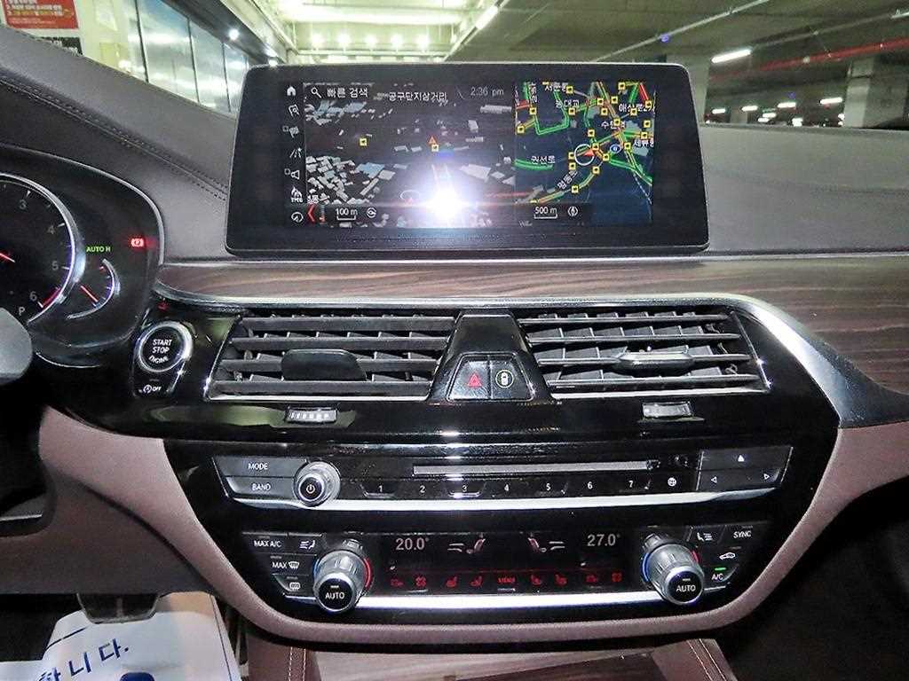 BMW 5 Series - Vista 11