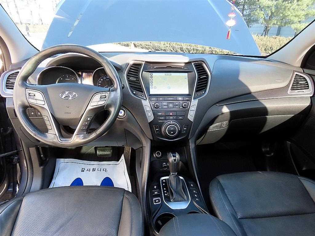 HYUNDAI Santa Fe - Vista 7