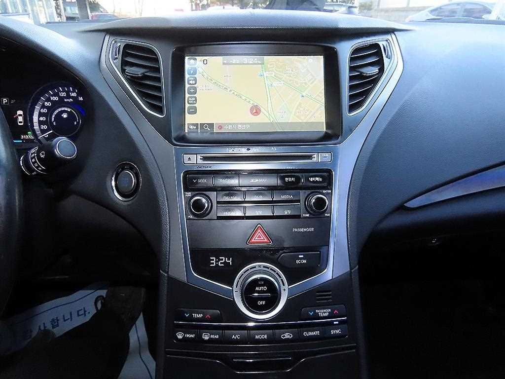 HYUNDAI Grandeur - Vista 12