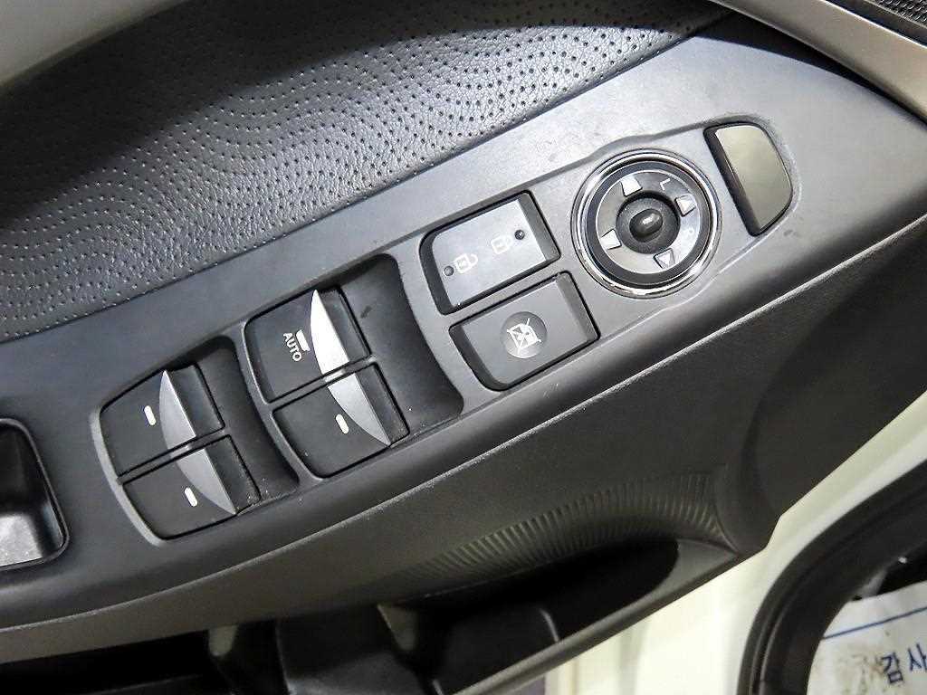 HYUNDAI Avante 2012 Blanco - Importación desde Corea - HF Imports Iquique - Foto 13