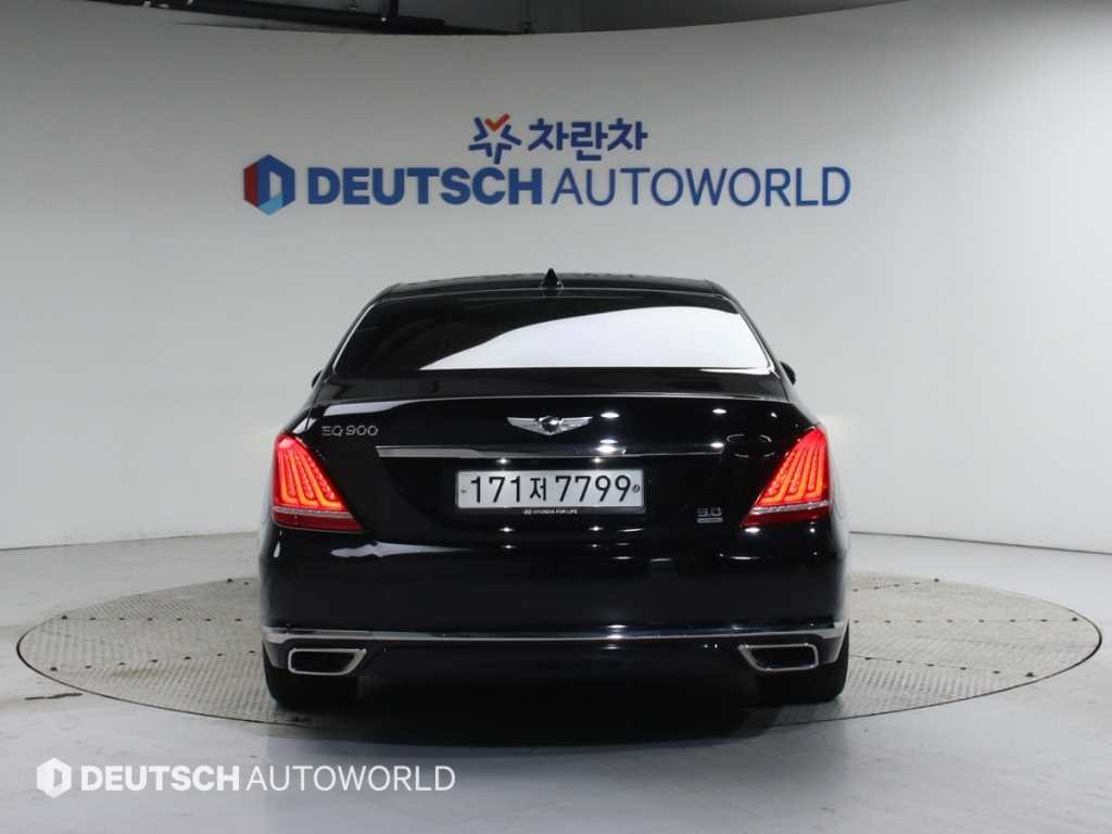 Genesis EQ900 - Vista 4