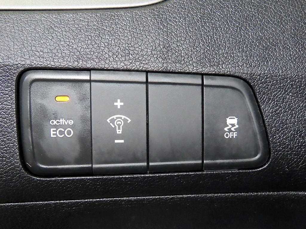 HYUNDAI Avante 2012 Blanco - Importación desde Corea - HF Imports Iquique - Foto 14