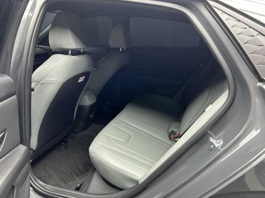 HYUNDAI Avante - Vista 6