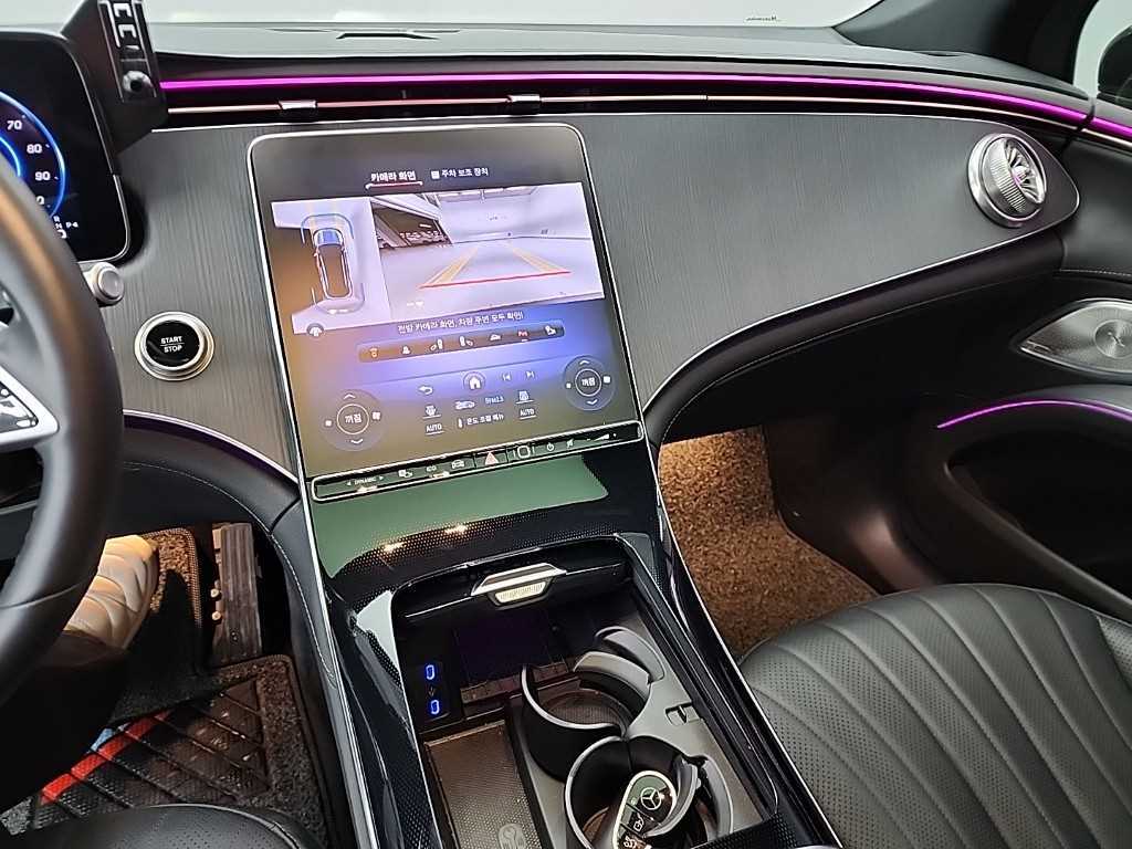 Mercedes Benz EQS - Vista 10