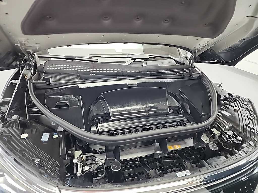 Mercedes Benz EQS - Vista 5