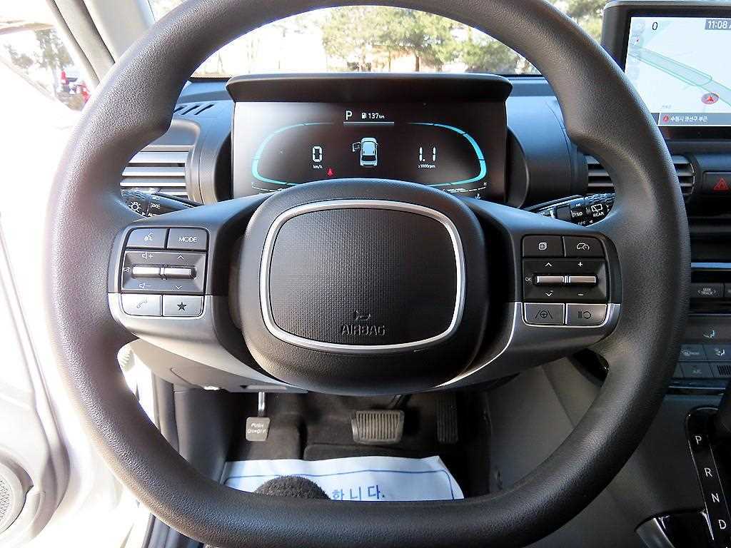 HYUNDAI Casper - Vista 8