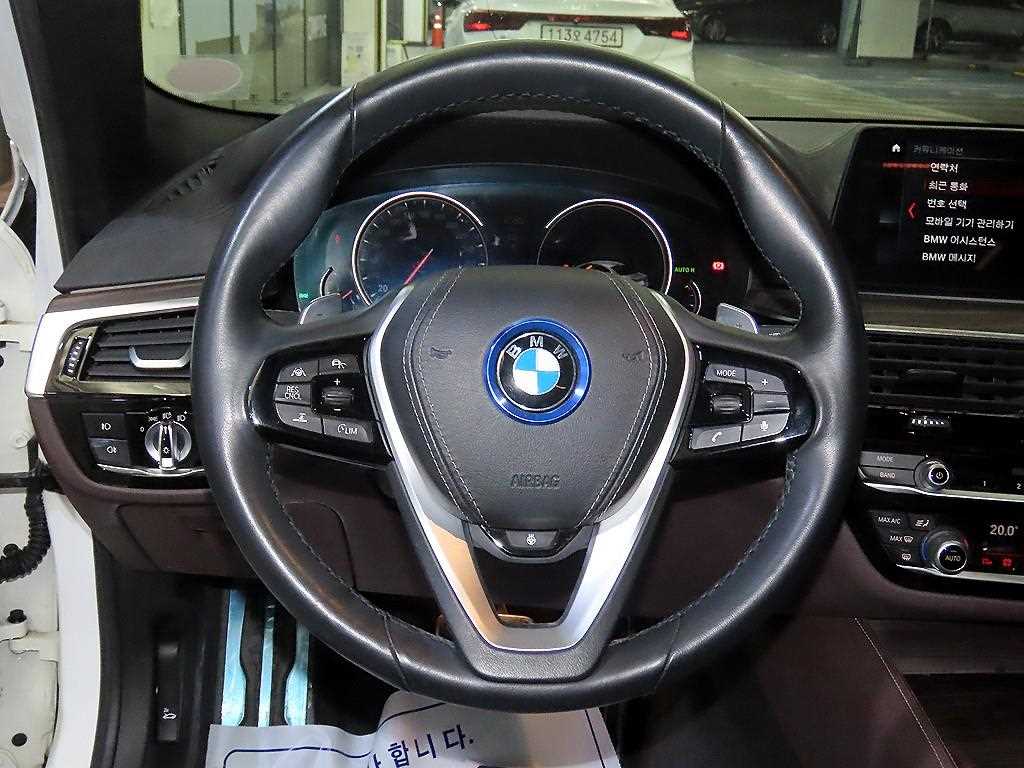 BMW 5 Series - Vista 8