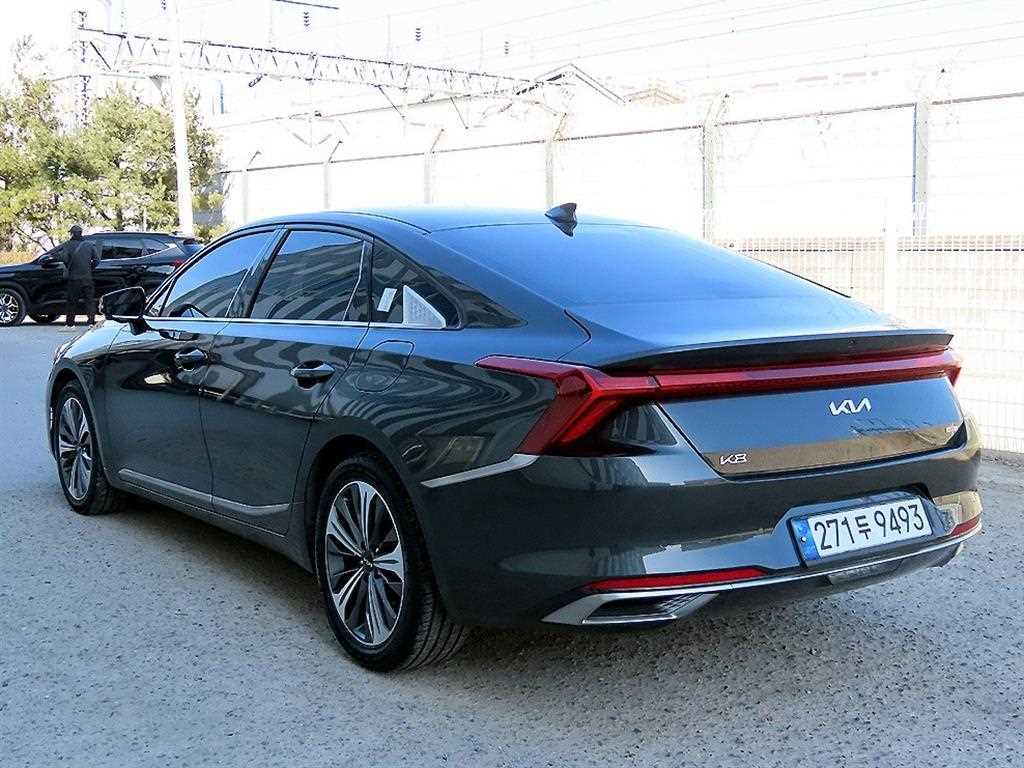 KIA K8 - Vista 4