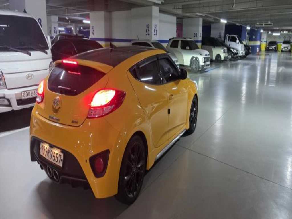 HYUNDAI Veloster - Vista 2