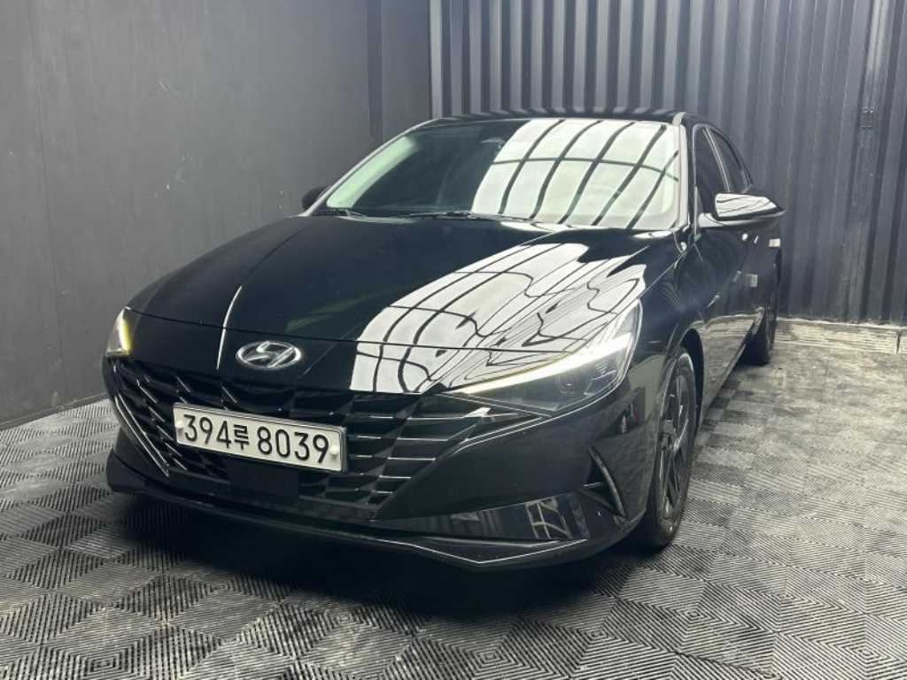 HYUNDAI Avante - Vista 4